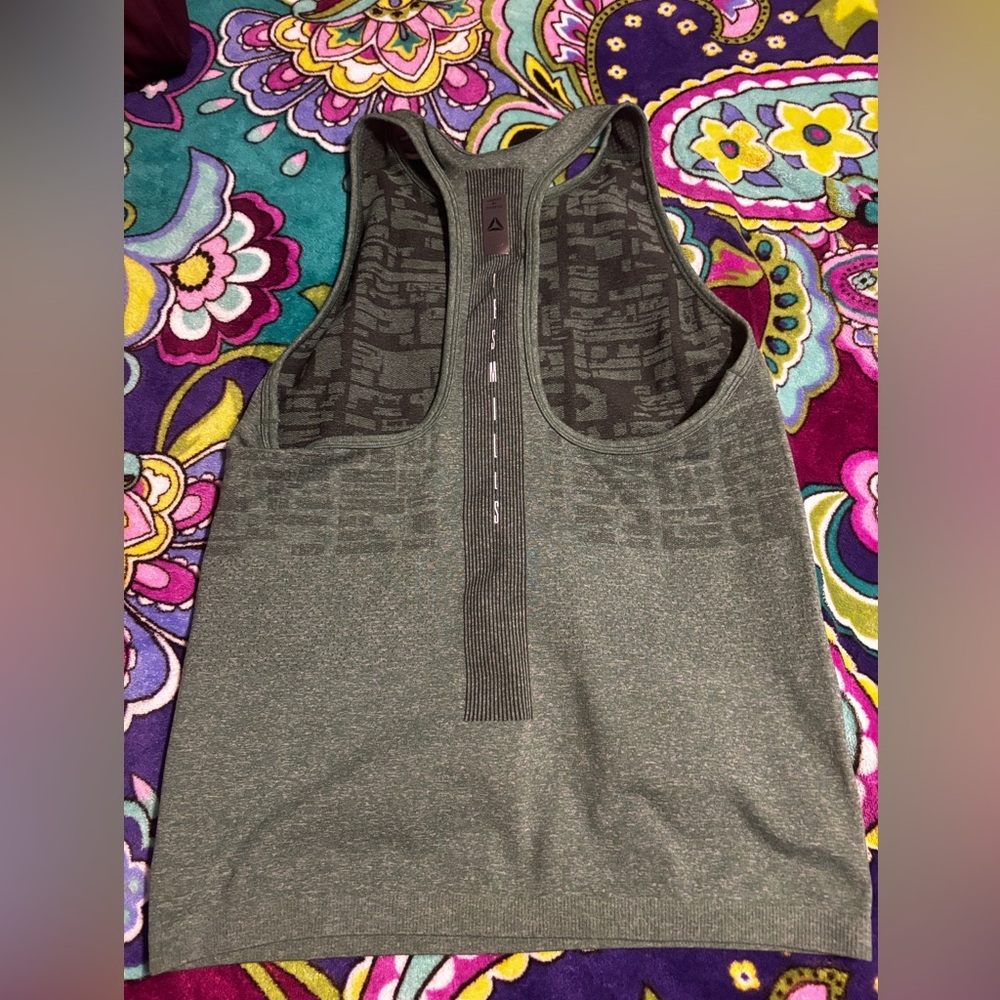 Les Mills Reebok Stylish Green Myoknit Women's Top Size small